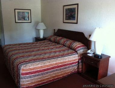 Econo Lodge Brunswick I-95 Exterior photo